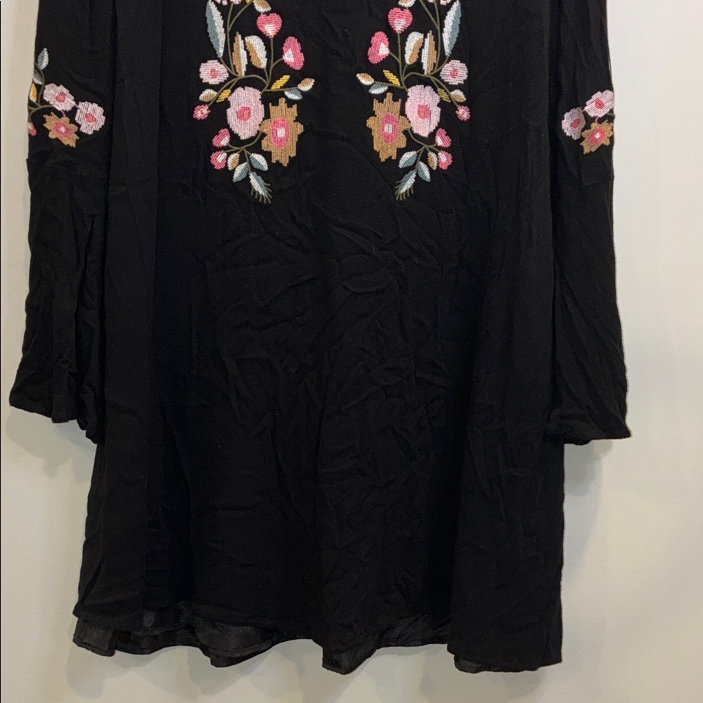 Sugarlips Swing Trapeze Embroidered Bell Sleeve Dress Size Large - Picture 7 of 9